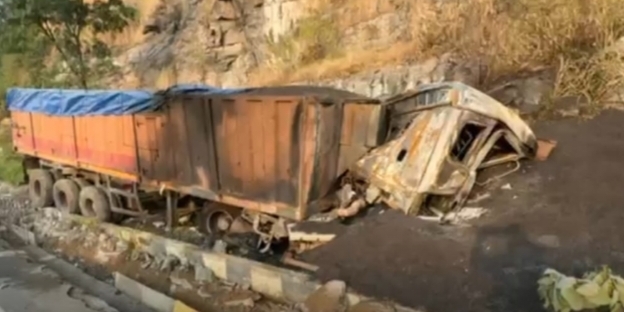 रामगढ़ :  चुटुपालू घाटी में ट्रक दुर्घटनाग्रस्त, दो टेंपो भी क्षतिग्रस्त