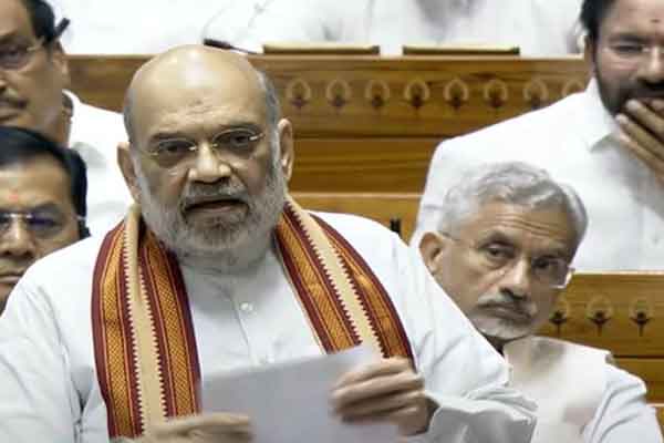 लोस में बोले अमित शाह, भारत ने पाक को दिया मुंहतोड़ जवाब, पर कांग्रेस उसको बचाने में लगी है