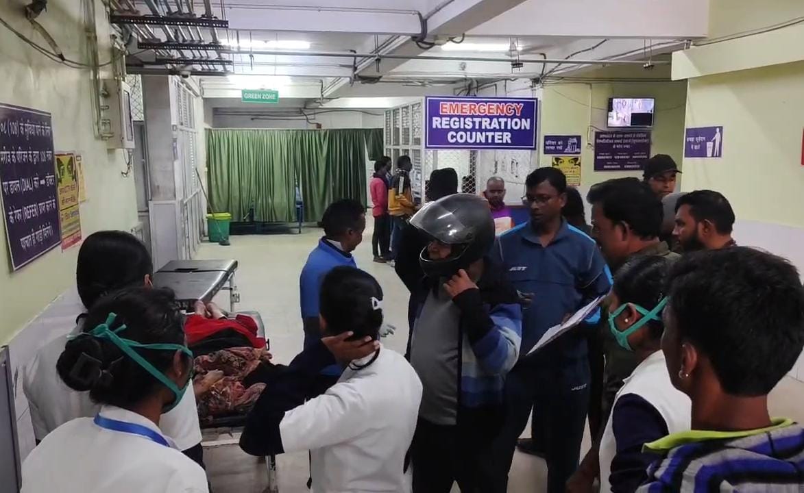 धनबाद :   गोविंदपुर NH पर हाईवा की चपेट में आने से महिला की मौत, चालक फरार