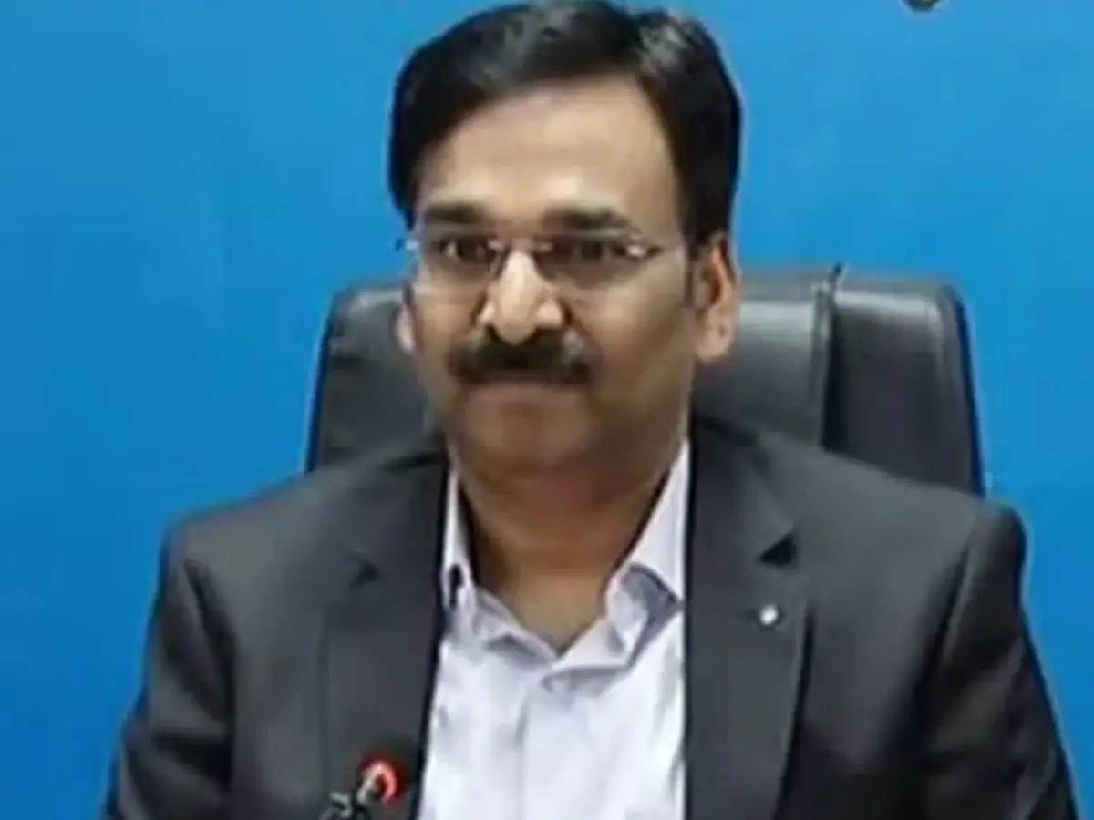 कंपनी हड़पने और धोखाधड़ी केस में रिमांड पर लिए गए IAS विनय चौबे