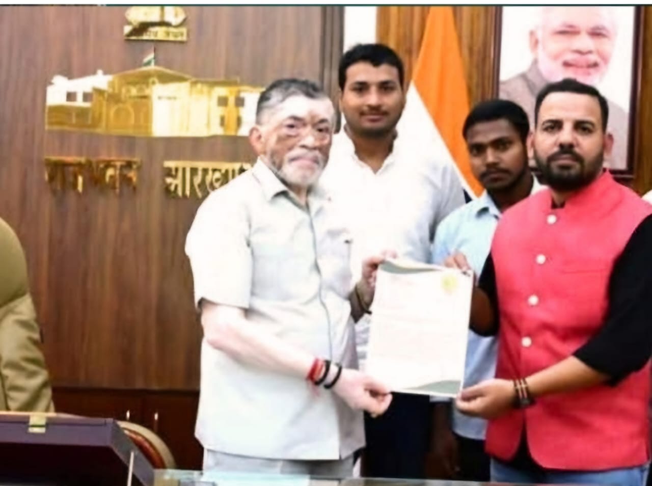 विधायक जयराम महतो को जान का खतरा, राज्यपाल से मिलकर Z श्रेणी की सुरक्षा की मांग