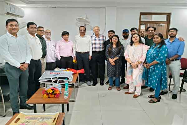जुडको ने अपर सचिव और परियोजना निदेशक को सेवानिवृत्ति पर दी विदाई