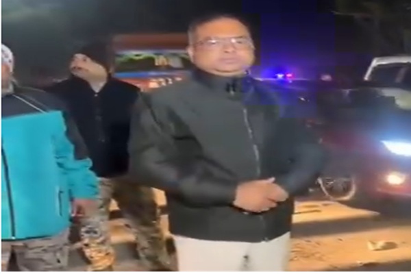 गिरिडीह एसपी ने देर रात सुरक्षा व्यवस्था का लिया जायजा, दिए निर्देश