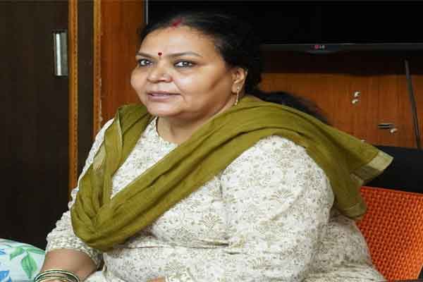 सीएम हेमंत का लक्ष्य, झारखंड का हर गांव बने आत्मनिर्भर   : दीपिका पांडेय सिंह