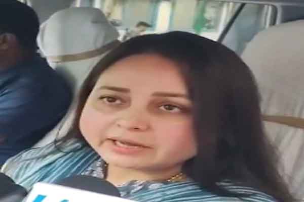 सीएम फेस वाले सवाल पर भड़की रोहिणी आचार्य, दिया बेतुका बयान