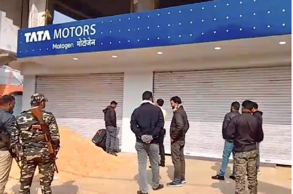गिरिडीह में एसीबी की बड़ी कार्रवाई, आय से अधिक संपत्ति केस में टाटा मोटर्स शोरूम सील