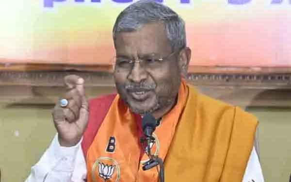 किसके दबाव में छुट्टी के दिन रिपोर्ट बनाकर छत्तीसगढ़ मॉडल अपनाने की अनुशंसा करनी पड़ी : बाबूलाल