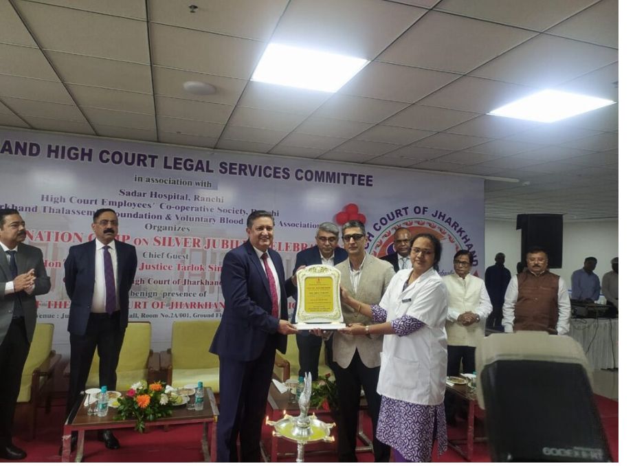 झारखंड हाईकोर्ट में लगा ब्लड डोनेशन कैंप