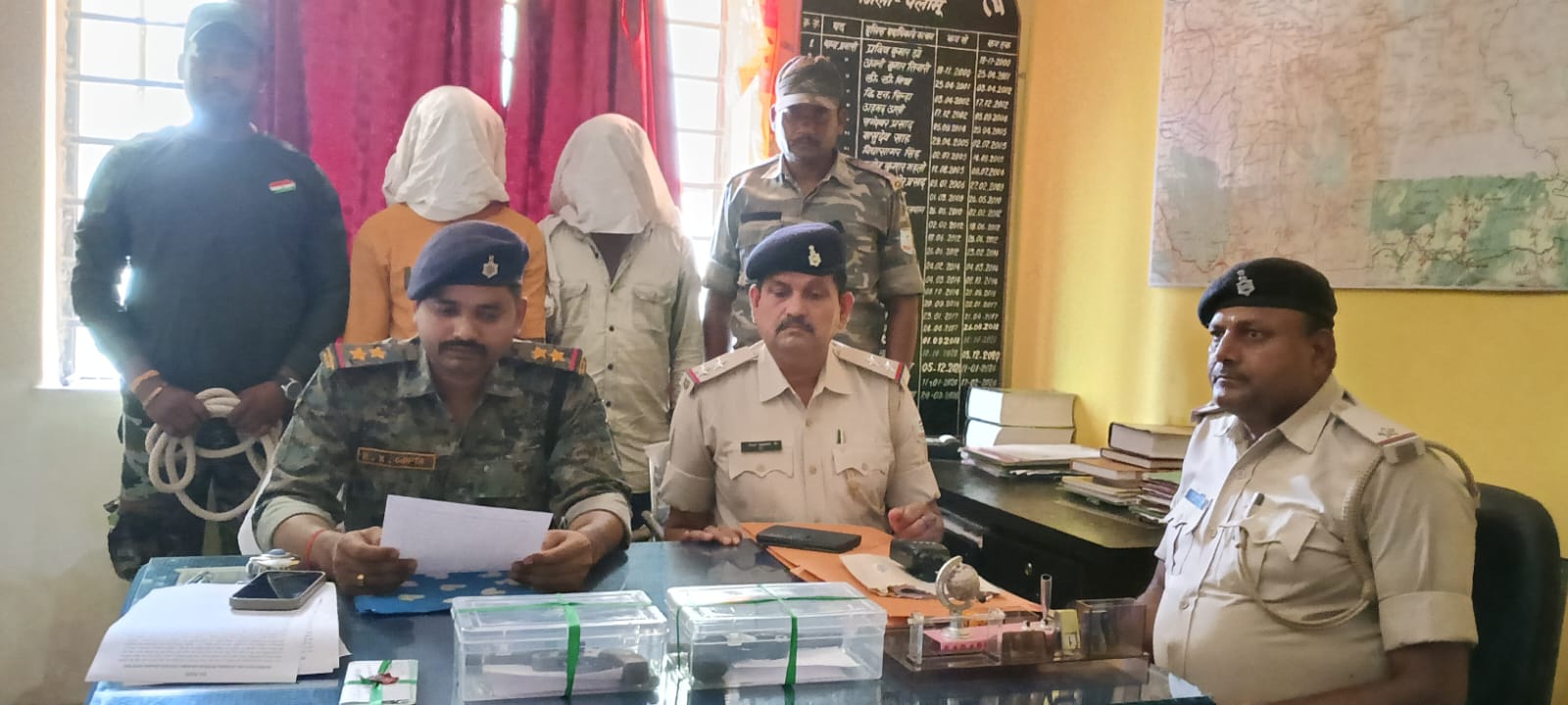 पलामू :  अवैध हथियार के साथ दो युवक गिरफ्तार