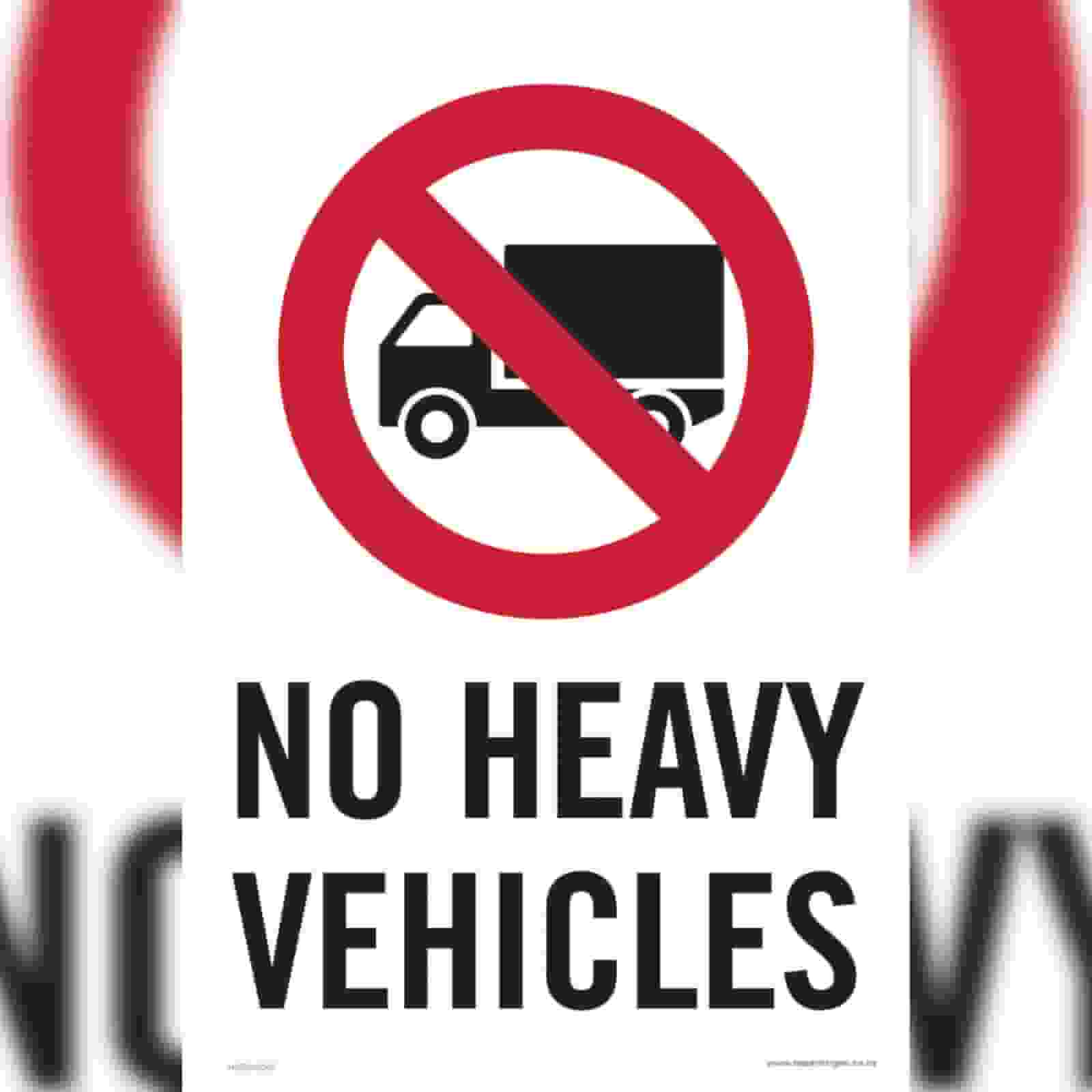 लातेहार :   सुबह 7-8 और दोपहर 1-3 बजे तक शहर में भारी वाहनों की नो इंट्री