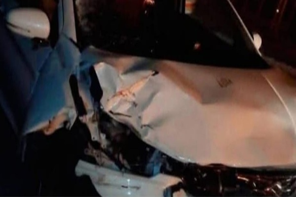 गिरिडीह :  बाइक अनियंत्रित होकर कार से टकराई, एक युवक की मौत, दो गंभीर रूप से घायल