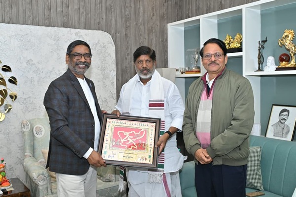 CM हेमंत को डिप्टी सीएम ने दिया तेलंगाना राइजिंग ग्लोबल समिट का न्योता