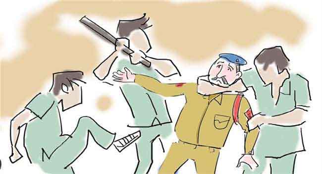 झारखंड में पुलिस के खिलाफ लोगों का बढ़ता आक्रोश, पांच माह, 8 जिले, 15 घटनाएं
