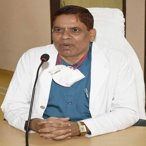 रिम्स में अनुशासन पर सख्ती : न्यूरोलॉजी हेड को नोटिस, निदेशक ने खुद संभाली ओपीडी