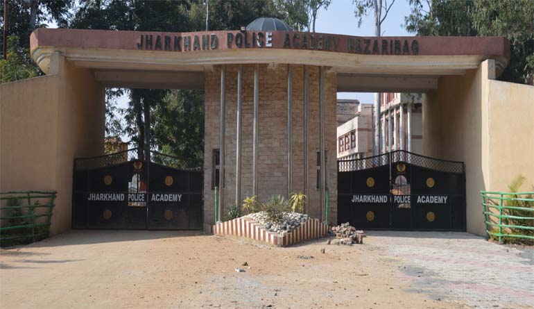 केस का ट्रायल, कोर्ट मैनेजमेंट और फायरिंग में फेल हुए दो डीएसपी