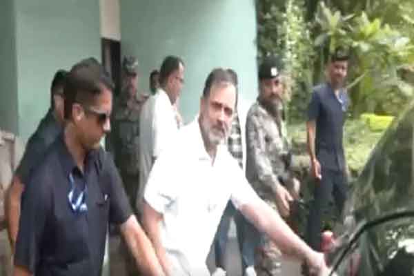 मानहानि केस :  राहुल गांधी पेशी के लिए चाईबासा कोर्ट पहुंचे