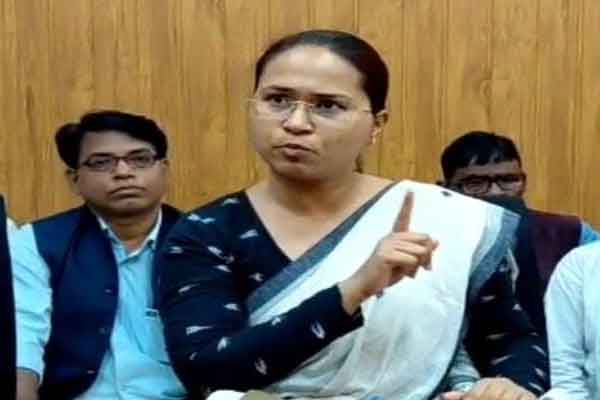 मंत्री शिल्पी का केंद्र पर झारखंड के साथ सौतेला व्यवहार करने का आरोप, यूरिया संकट के लिए जिम्मेदार ठहराया