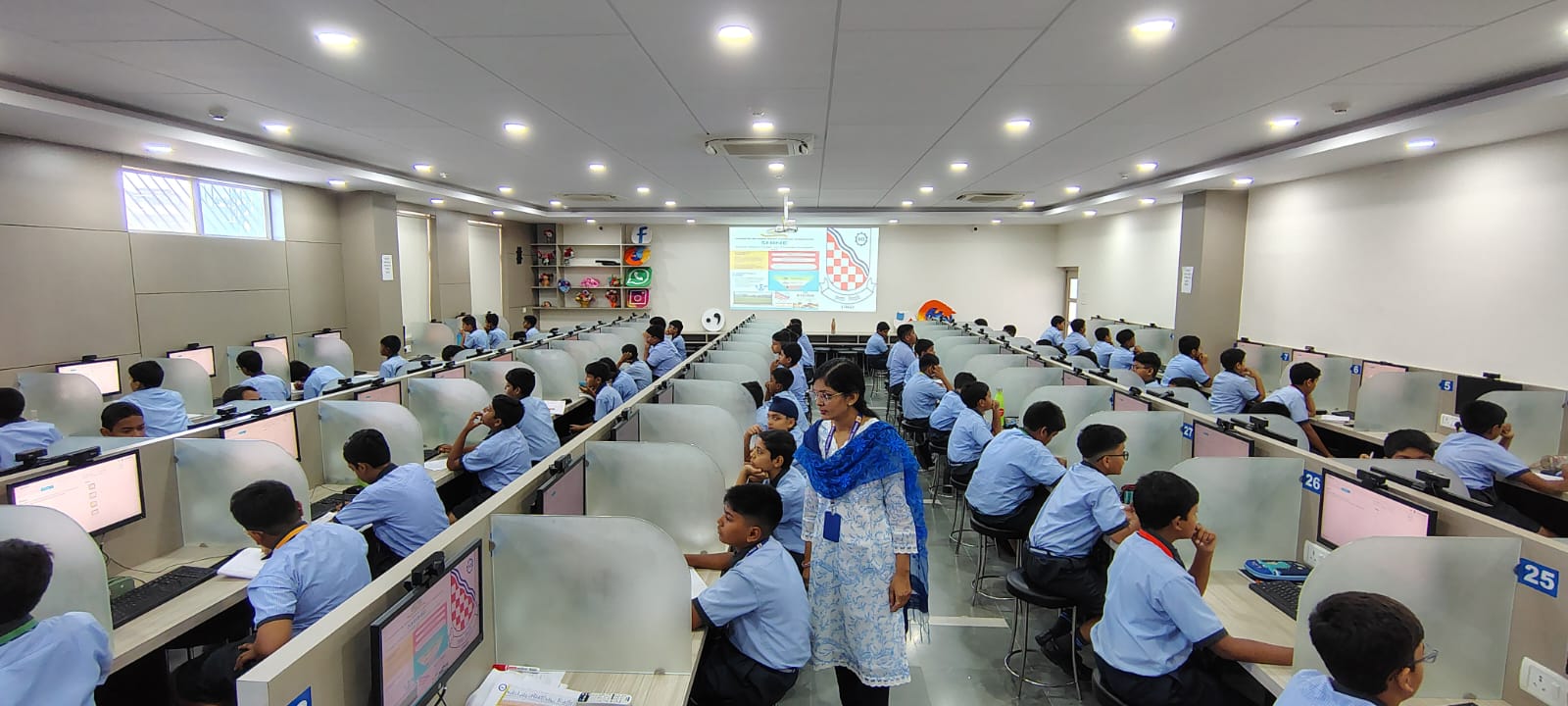 सेंट जेवियर्स स्कूल, डोरंडा में प्रोजेक्ट SHINE असेसमेंट टेस्ट शुरू