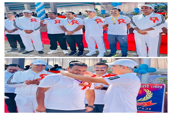 दक्षिण छोटानागपुर खेल प्रतियोगिता का आगाज, तीन दिन तक पुलिस वाले दिखाएंगे खेलों में अपना जौहर