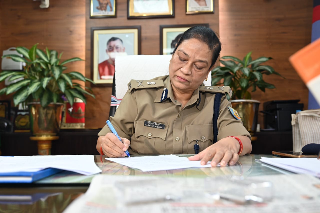 प्रभारी डीजीपी तदाशा मिश्रा ने संभाला पदभार, कहा-महिला सुरक्षा और अपराध नियंत्रण पहली प्राथमिकता