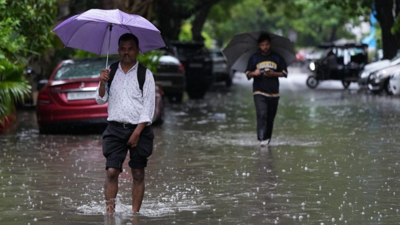 झारखंड में इंद्र देवता का कहर, आठ जिलों में बारिश का अलर्ट, बाढ़ की आशंका