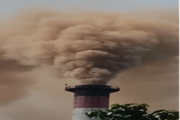 रामगढ़ :  BFCL स्टील प्लांट से हो रहा वायु प्रदूषण, स्थानीय लोग परेशान, प्रशासन से कार्रवाई की मांग