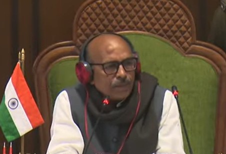 झारखंड विस सत्र :  प्रश्नकाल के बीच सत्ता पक्ष और विपक्ष का वेल में हंगामा, सदन की कार्यवाही 12 बजे तक स्थगित