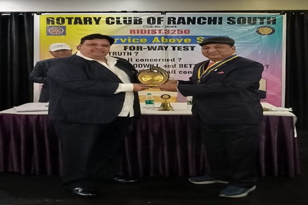 पर्यावरण संरक्षण और वैज्ञानिक जल प्रबंधन में योगदान के लिए रोटेरियन रथिन भद्र सम्मानित