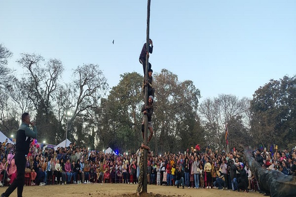 रांची: जैप वन आनंद मेले का रोमांचक समापन, गोरखा ब्वॉयज बने ग्रीस पोल प्रतियोगिता के विजेता