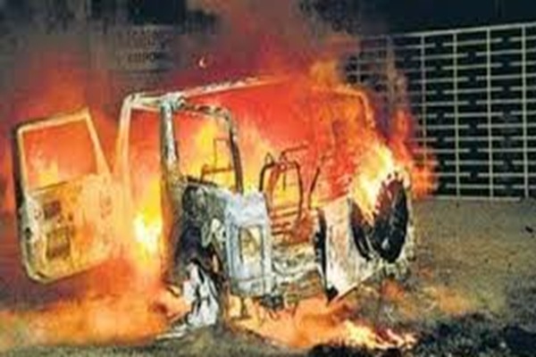 पटना : बेकाबू थार का कहर, 6 से ज्यादा लोगों को रौंदा, आक्रोशितों ने गाड़ी में लगाई आग