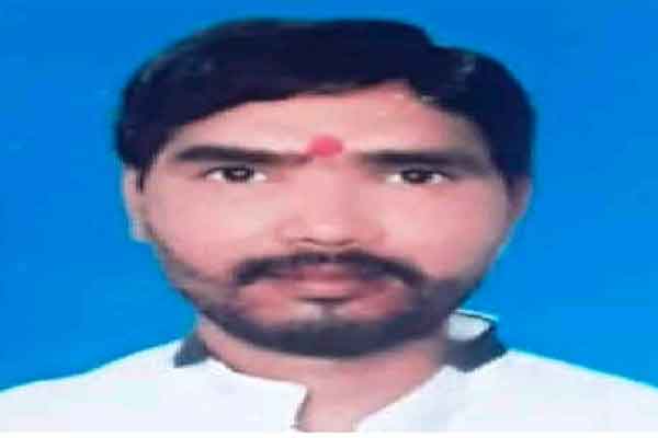 पलामू :  निगम में कार्यरत कंप्यूटर ऑपरेटर पर जन्मप्रमाण पत्र के बदले अवैध वसूली करने के आरोप