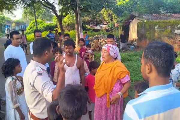 धनबाद :  शराबी पति ने पत्नी की बेरहमी से की हत्या, आरोपी हिरासत में