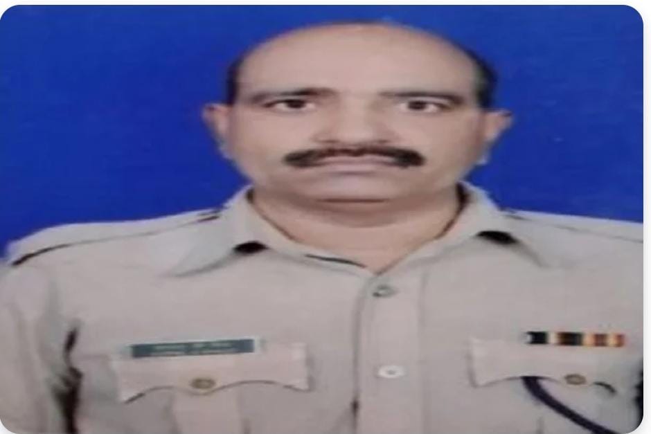 चाईबासा :  CRPF जवान की परेड के दौरान हार्ट अटैक से मौत