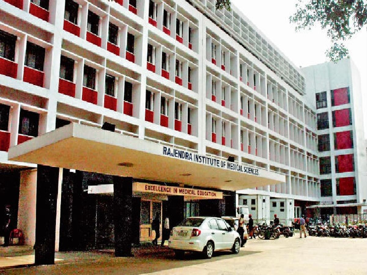 रिम्स में लैब टेक्नीशियन के अस्थायी पद के लिए वॉक-इन-इंटरव्यू 13 दिसंबर को