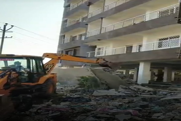 रिम्स अतिक्रमण अभियान को लेकर माहौल गरमाया, गरीबों के साथ भेदभाव का आरोप