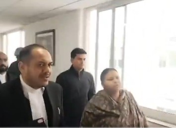 लैंड फॉर जॉब केस :  लालू परिवार के खिलाफ आरोप तय, कोर्ट बोली- आरोपियों ने आपराधिक सिंडिकेट की तरह काम किया