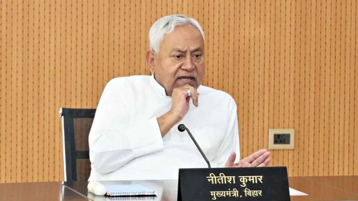 बिहार सरकार की बड़ी कार्रवाई, बिना सूचना ड्यूटी से नदारद 7 डॉक्टर बर्खास्त