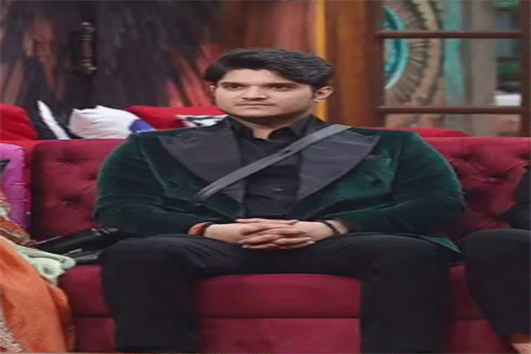Bigg Boss 19 : मिड-वीक एविक्शन का झटका, मृदुल तिवारी हुए घर से बाहर