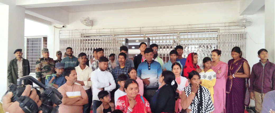 रिम्स में हीमोफीलिया मरीजों का हंगामा, इलाज में गड़बड़ी व NGO पर गंभीर आरोप