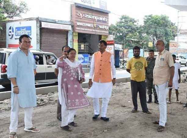सांसद संजय सेठ ने रातू रोड एलिवेटेड कॉरिडोर का किया निरीक्षण, दिए निर्देश