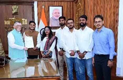 आजसू के प्रतिनिधिमंडल ने राज्यपाल से की मुलाकात, कानून-व्यवस्था पर जताई चिंता