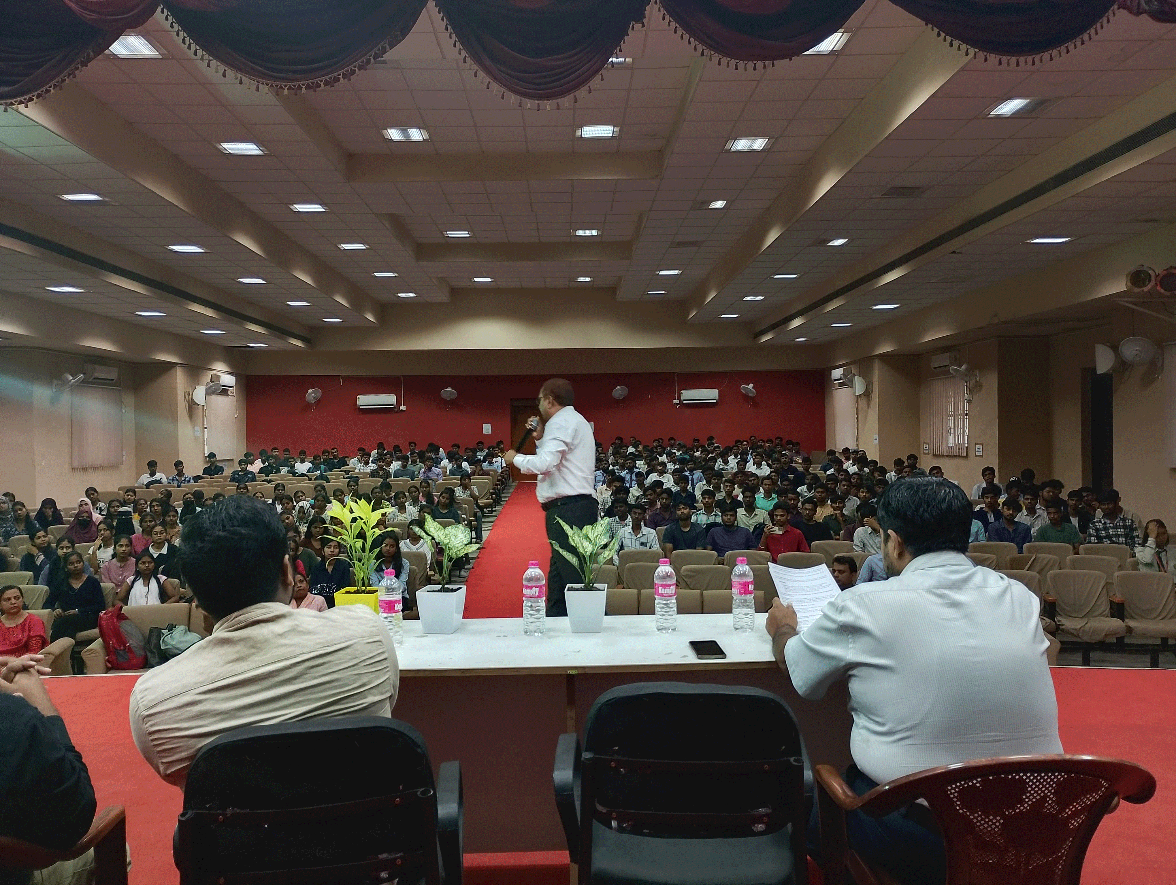 मारवाड़ी कॉलेज में नवप्रवेशी छात्रों के लिए ओरिएंटेशन कार्यक्रम आयोजित, स्किल डेवलपमेंट पर जोर