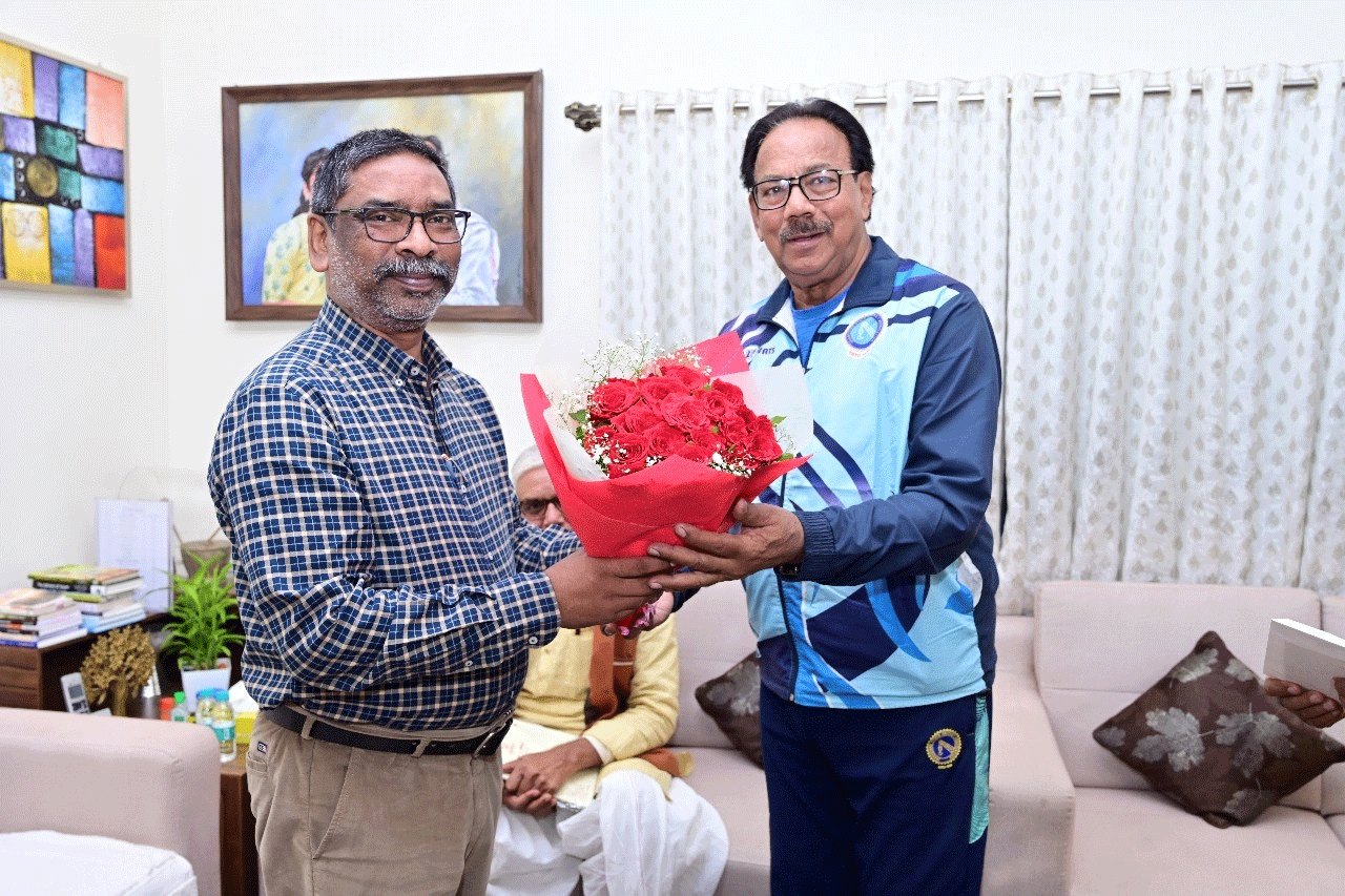 सीएम से मिले झारखंड स्टेट टेबल टेनिस संघ के संरक्षक जय कुमार सिन्हा