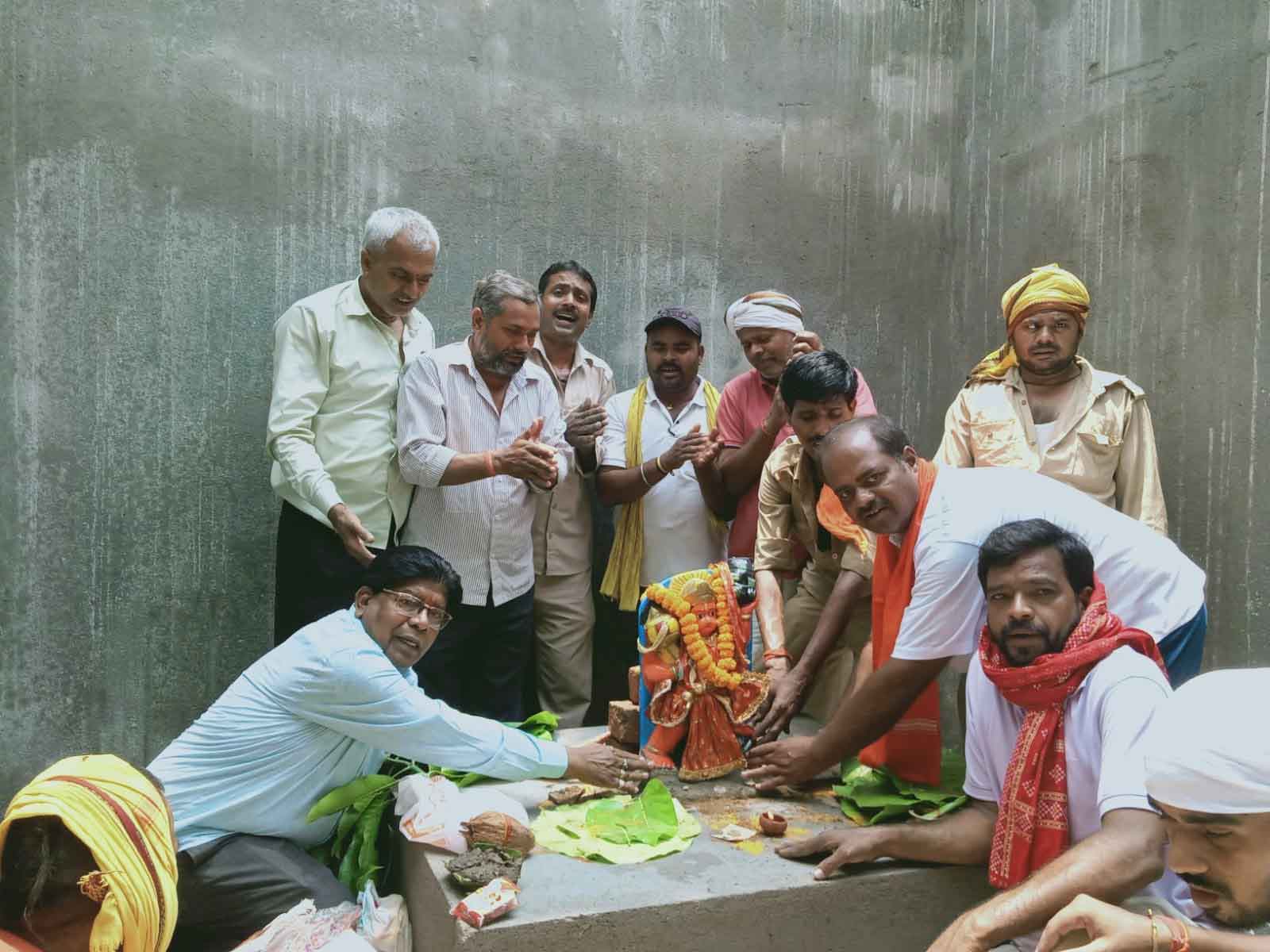 हनुमान मंदिर का स्थानांतरण संपन्न, रैंप चौड़ीकरण का कार्य होगा तेज