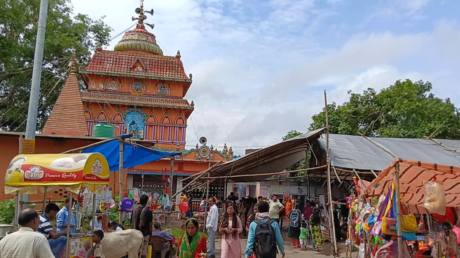 सावन की पहली सोमवारी पर शिवालयों में उमड़ा आस्था का सैलाब, हर-हर महादेव के जयघोष से गूंजा कोयलांचल