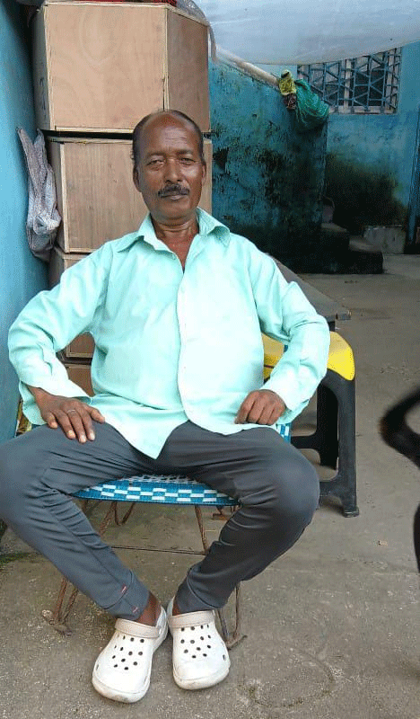 रांची की संकरी गली में है एक ऐसी दुकान, जहां सबको खींच लाती है मजबूरी