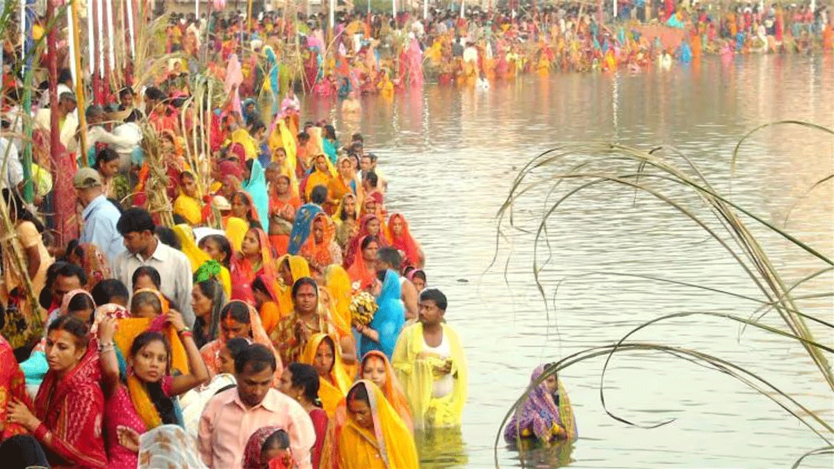 पटना: छठ महापर्व पर निगम की पहल, व्हाट्सएप चैटबॉट से मिलेगी नजदीकी घाटों की जानकारी