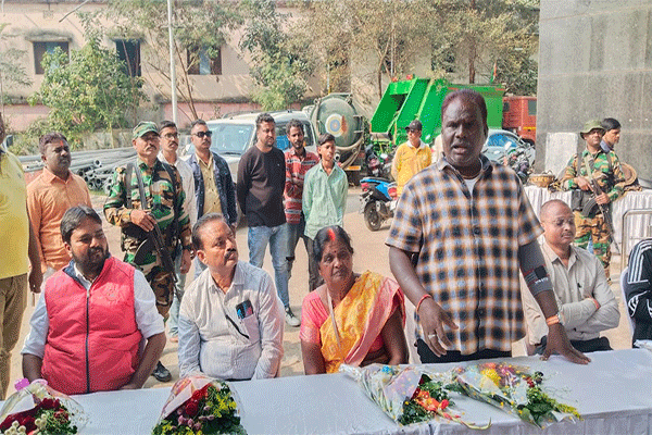 चक्रधरपुर शहरी क्षेत्र के विकास के लिए 82 योजनाओं का हुआ शिलान्यास
