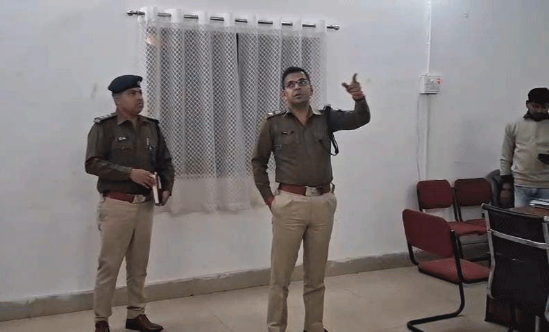 धनबाद: पुलिस कंट्रोल रूम का SSP ने किया निरीक्षण,  होगा अपग्रेड