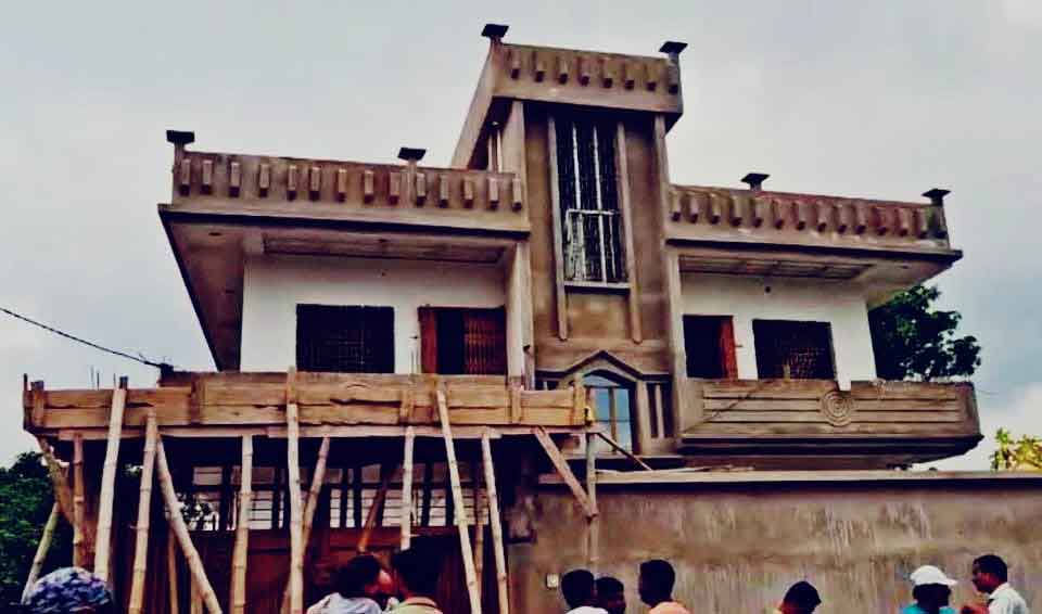 पाकुड़ :  CI के घर में घुसे हथियारबंद अपराधी , मारपीट कर ले गए लाखों के जेवर व नकदी